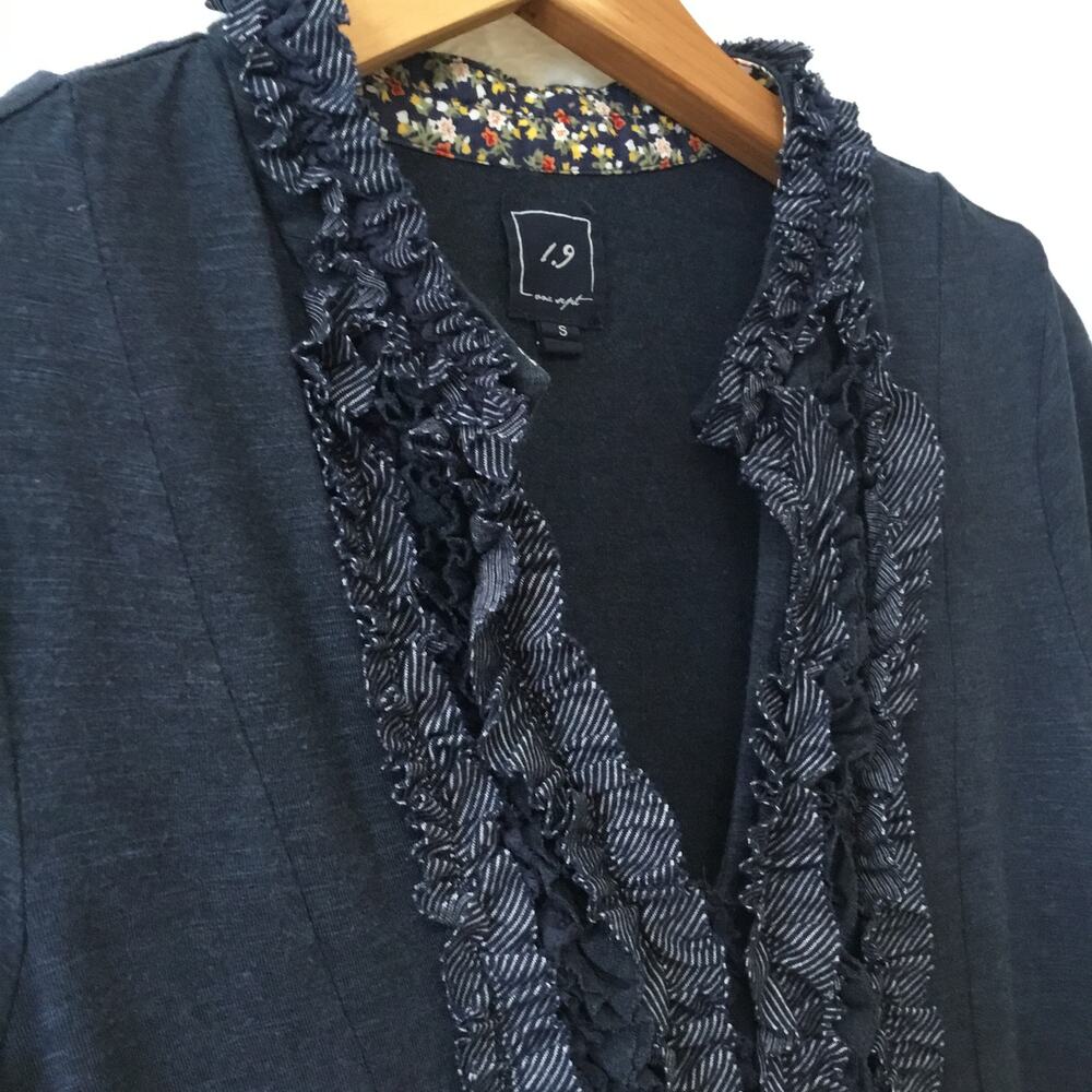 Chic Navy Blue V-Neck Top with Ruffle Detail - Picture 6 of 10